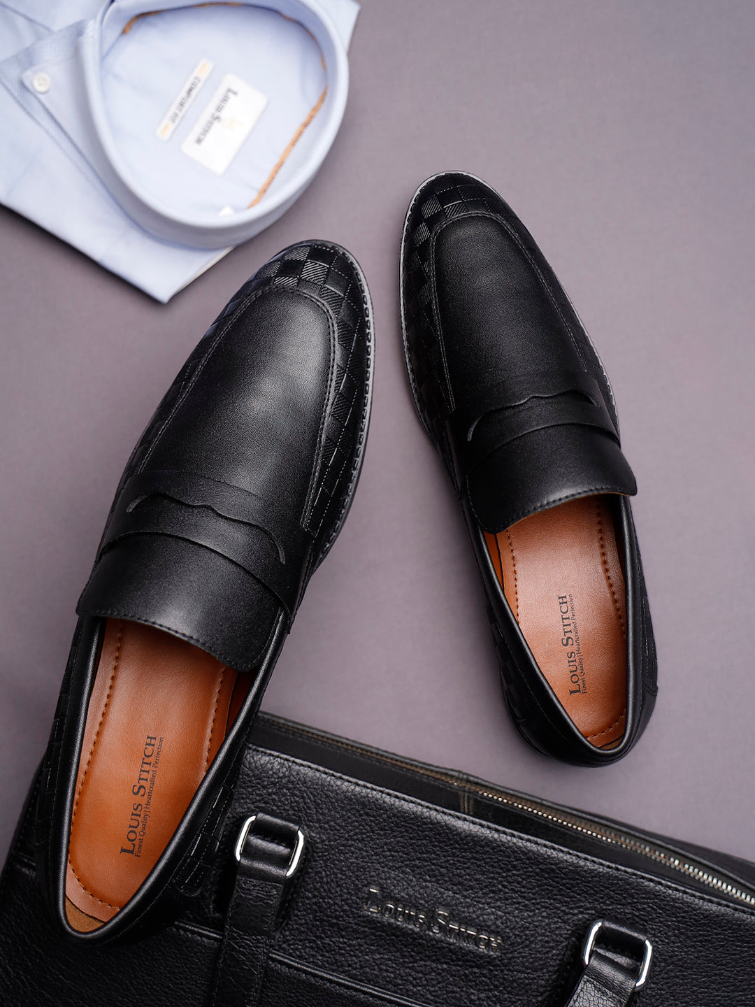 Jet Black Handcrafted Embossed Moccasin Slipon display picture 1