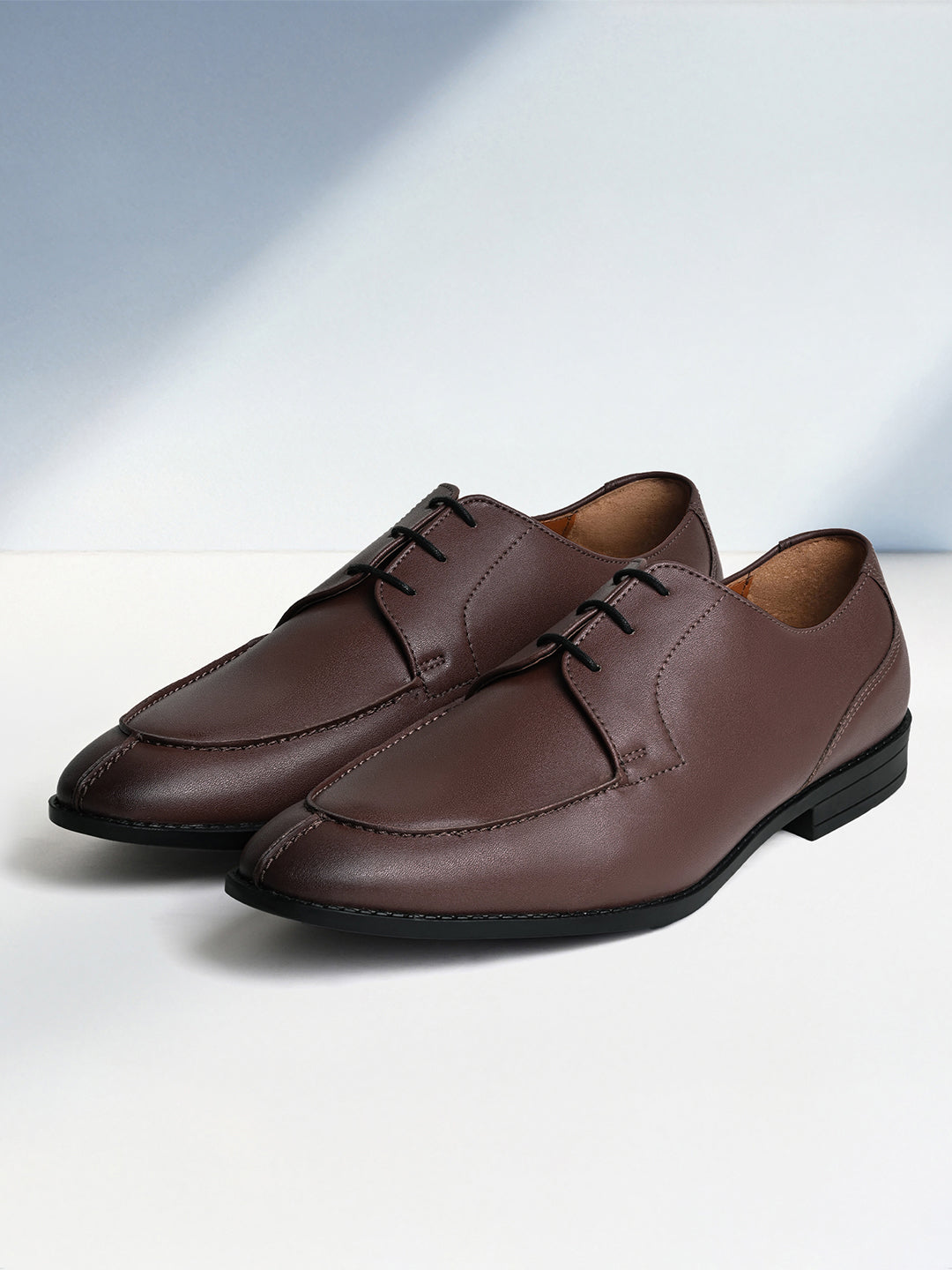 Brunette Brown Handcrafted Derby Laceups Shoes