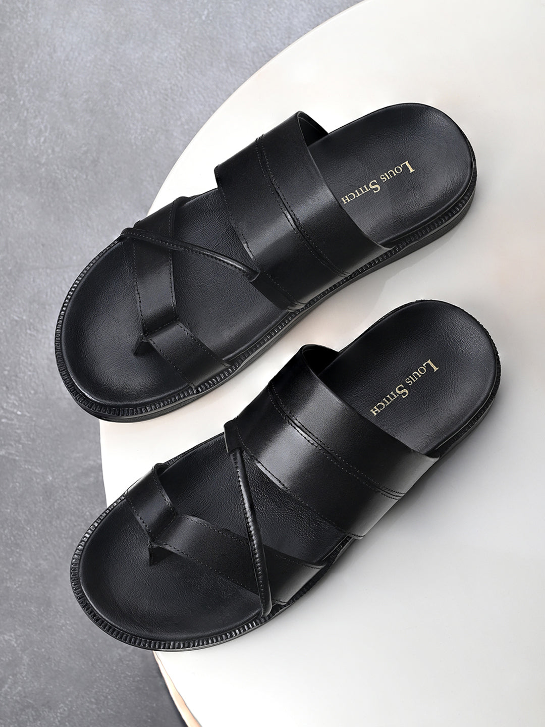 Jet Black Open Toe Style Lightweight Toe Ring Leather Sandal
