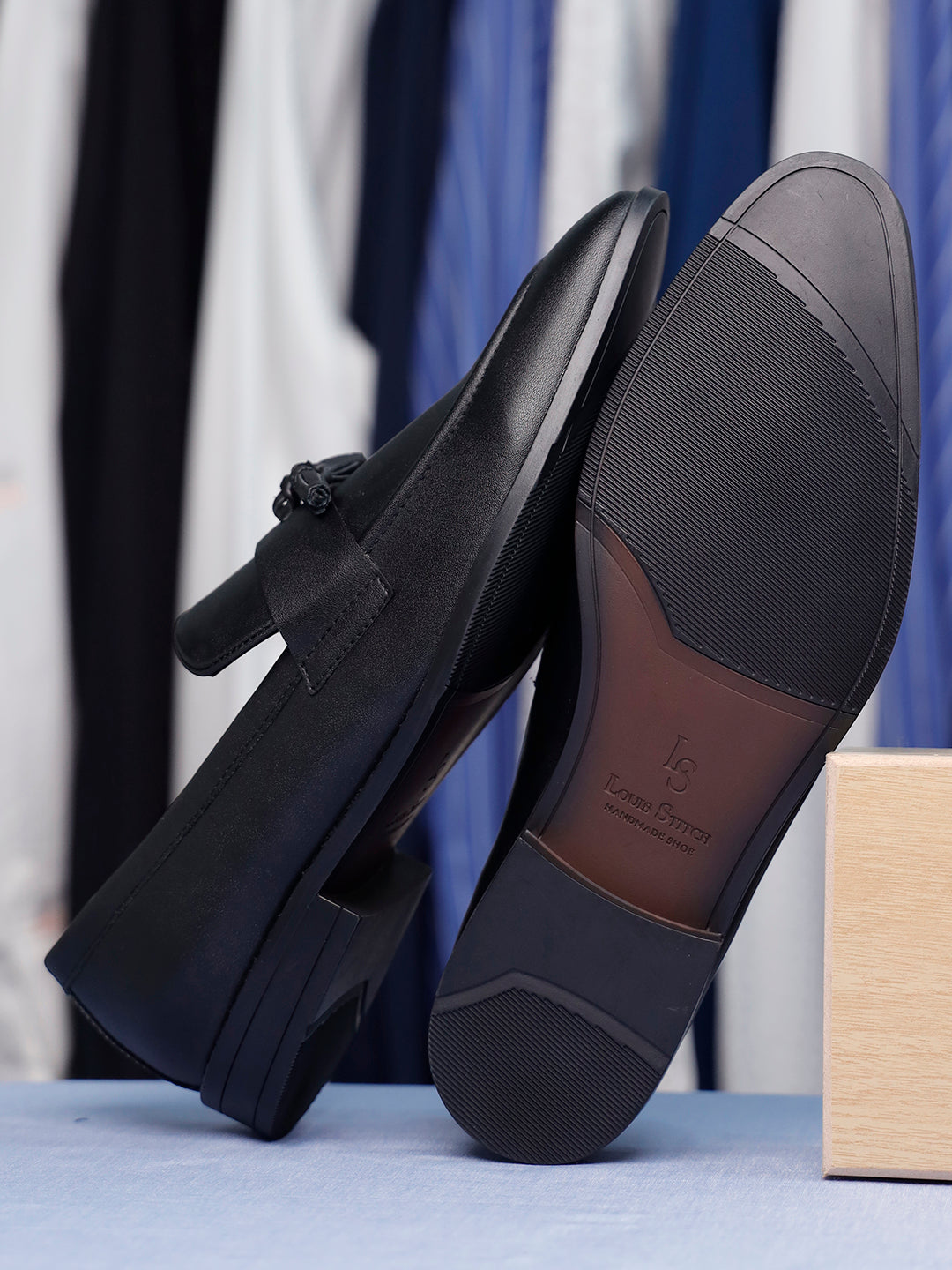 Obsidian Black Tassel Style Comfortable Moccasins