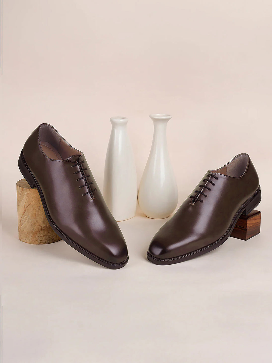 Rosewood Handcrafted Lace-Up Wholecut Derby Shoe