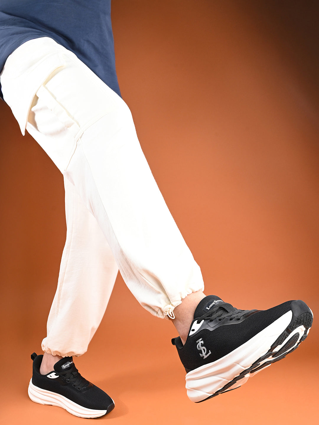 Egyptian Black Lightweight Athleisure Flyknit Sport Shoes