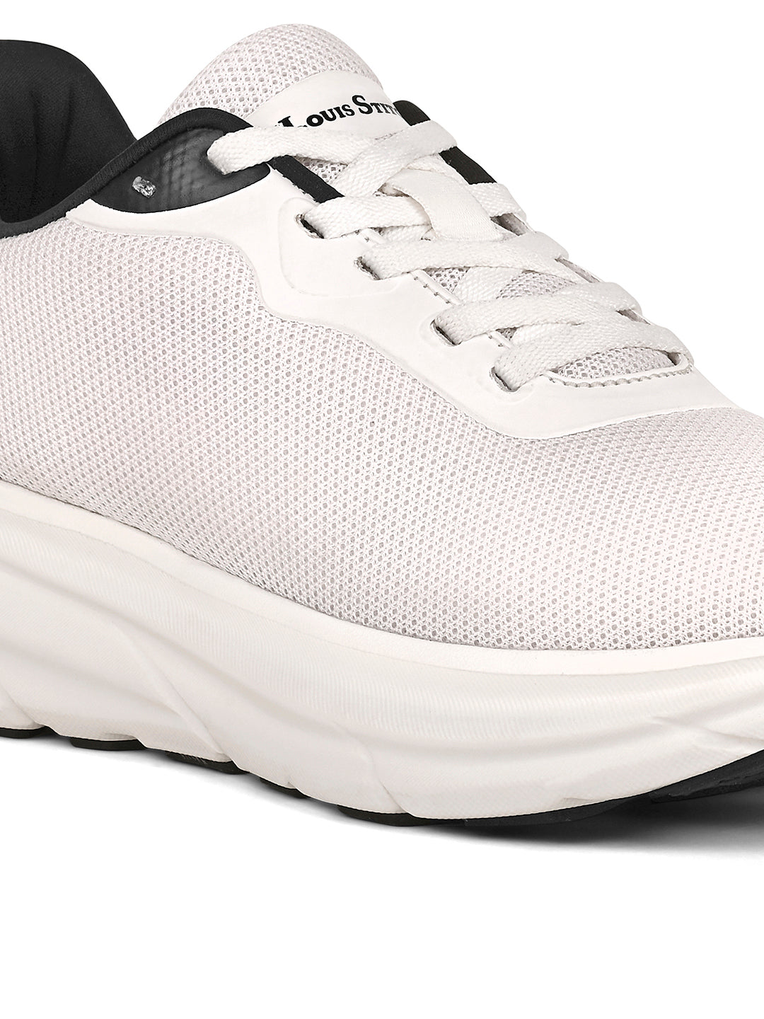 Canadian White Lightweight Athleisure Flyknit Sport Shoes