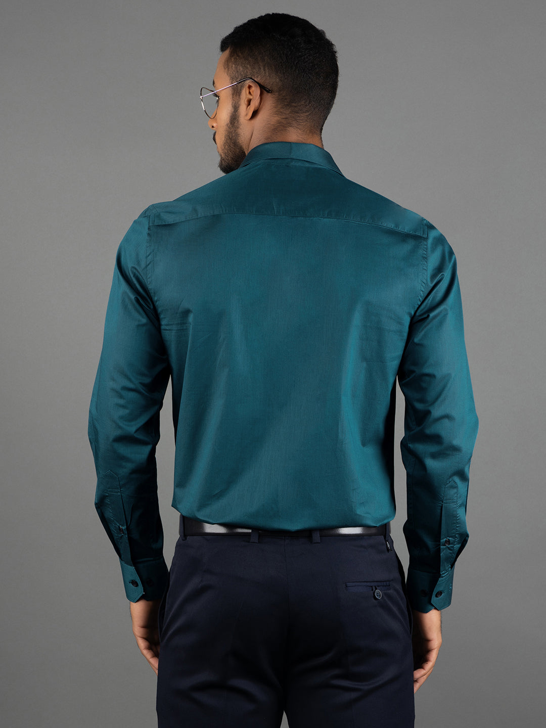 Men's Regular Fit Solid Green Formal Shirt
