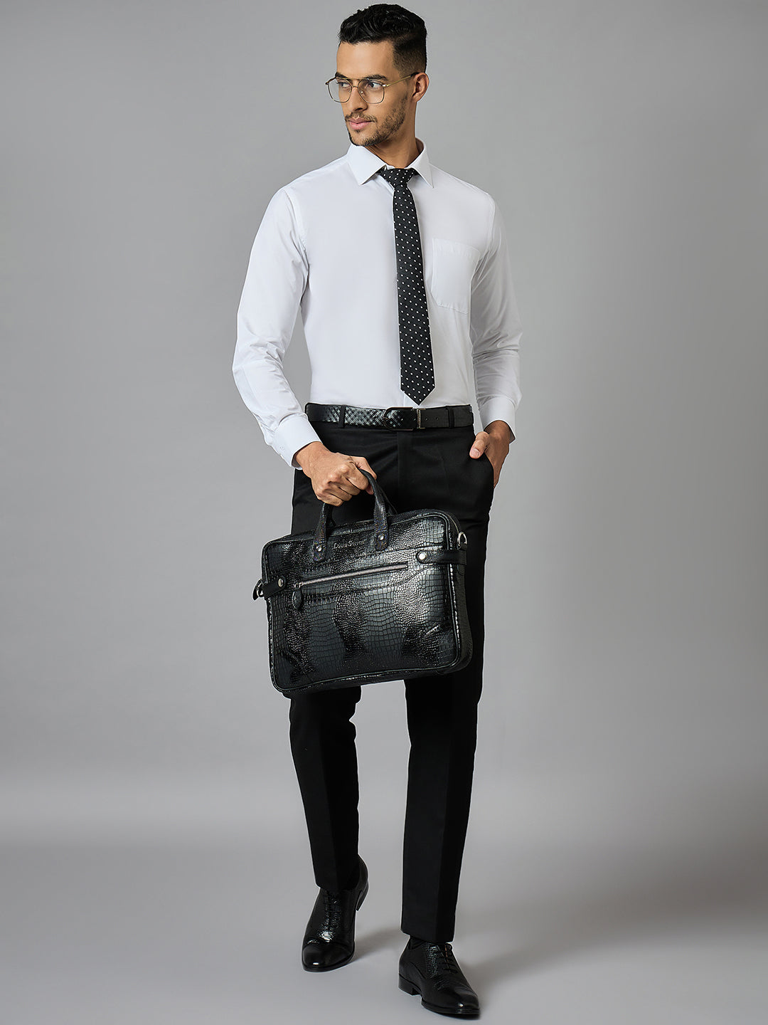 Men's Solid White Full Sleeves Regular Fit Formal Shirt