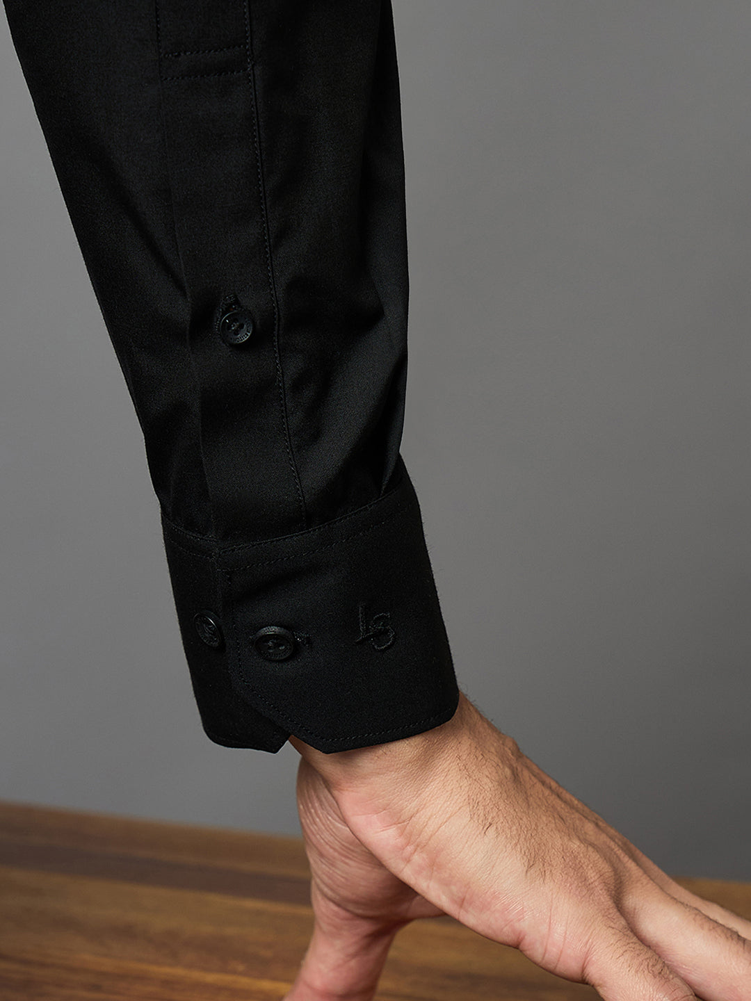 Men's Solid Black Full Sleeves Regular Fit Formal Shirt