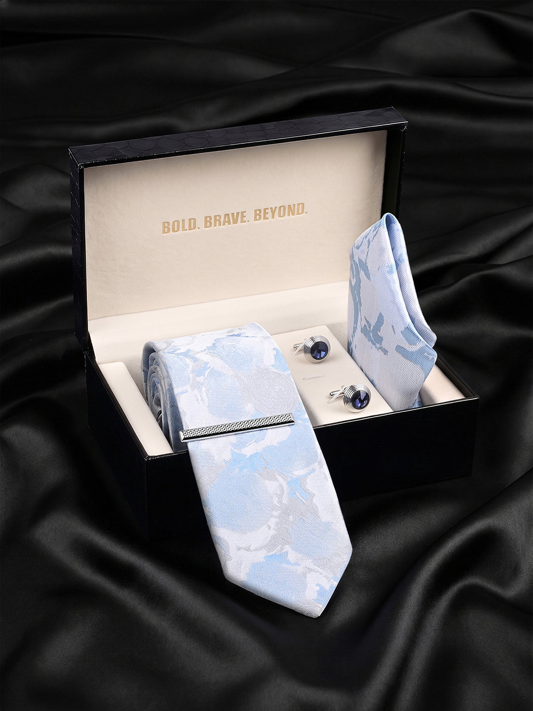 Light Blue Luxury Polyster Micro Fabric Necktie Set Pocket Square Chrome Tiepin Cufflinks and Brooch