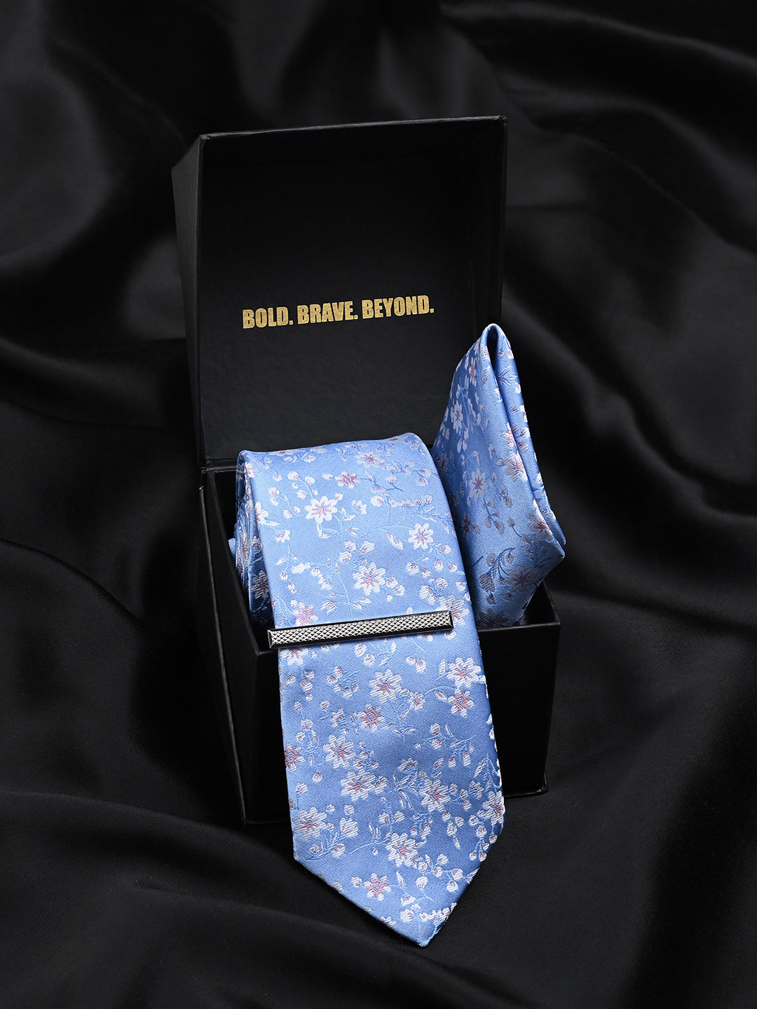 Floral Blue Luxury Polyster Micro Fabric Necktie Set Pocket Square Chrome Tiepin