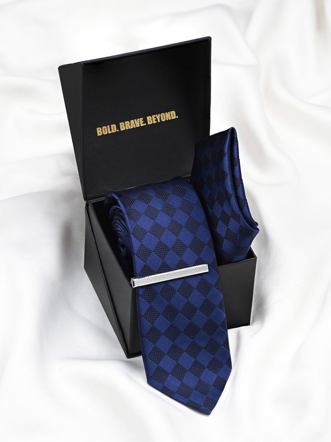 Checkered Blue Luxury Polyster Micro Fabric Necktie Set Pocket Square Chrome Tiepin