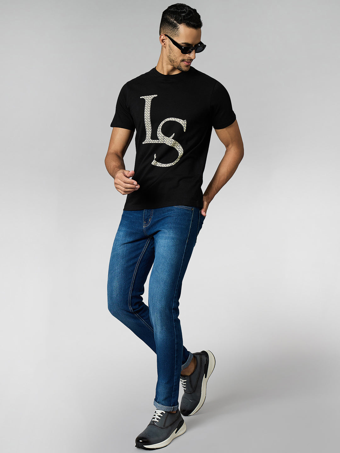Men's Super Combed Cotton Black Regular Fit Half Sleeve Round Neck T-Shirt