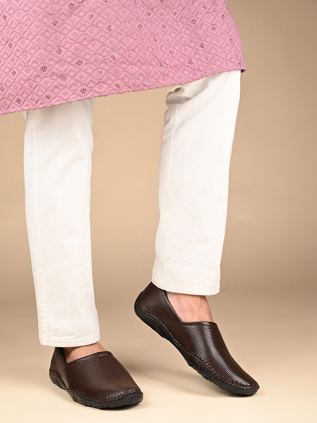 Brunette Brown Genuine Leather Ultra Lightweight Nagra Jutis and Mojaris