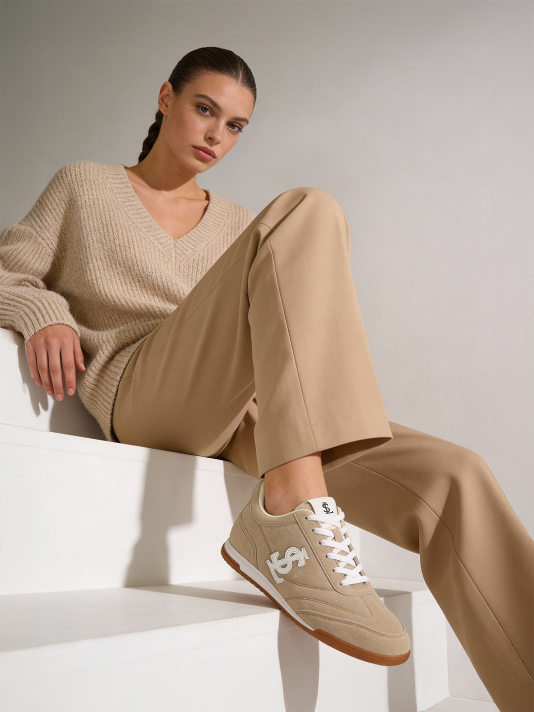 Women's Beige Lightweight and Comfortable Casual Lace-Up Sneakers