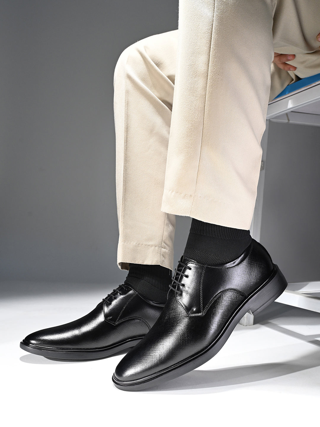 Raven Black Safiano Leather Lace-Up Formal Derby