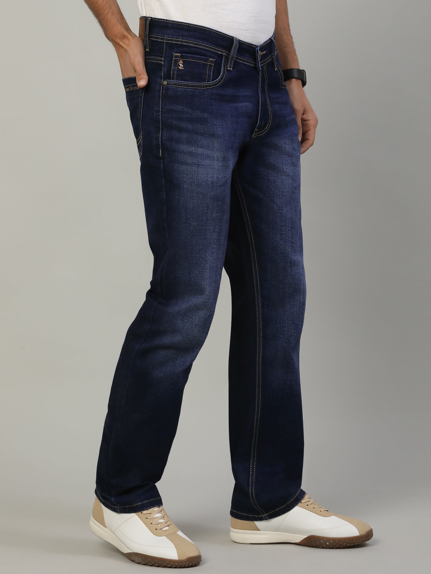 Men Dark Blue Raw Wash Regular Fit Mid-Rise Jeans