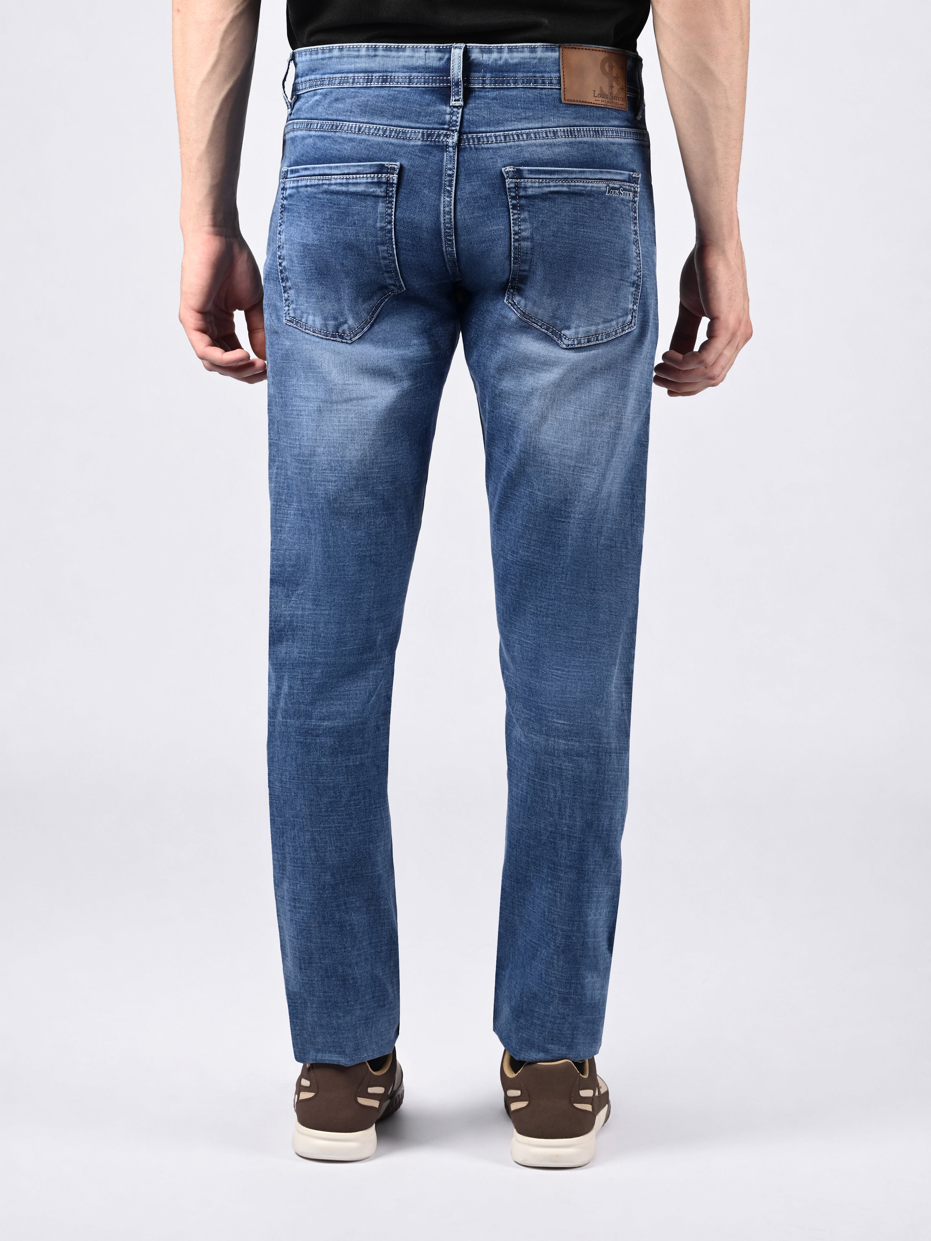 Signature Men's Mid Wash Blue Slim Fit Mid Rise Jeans