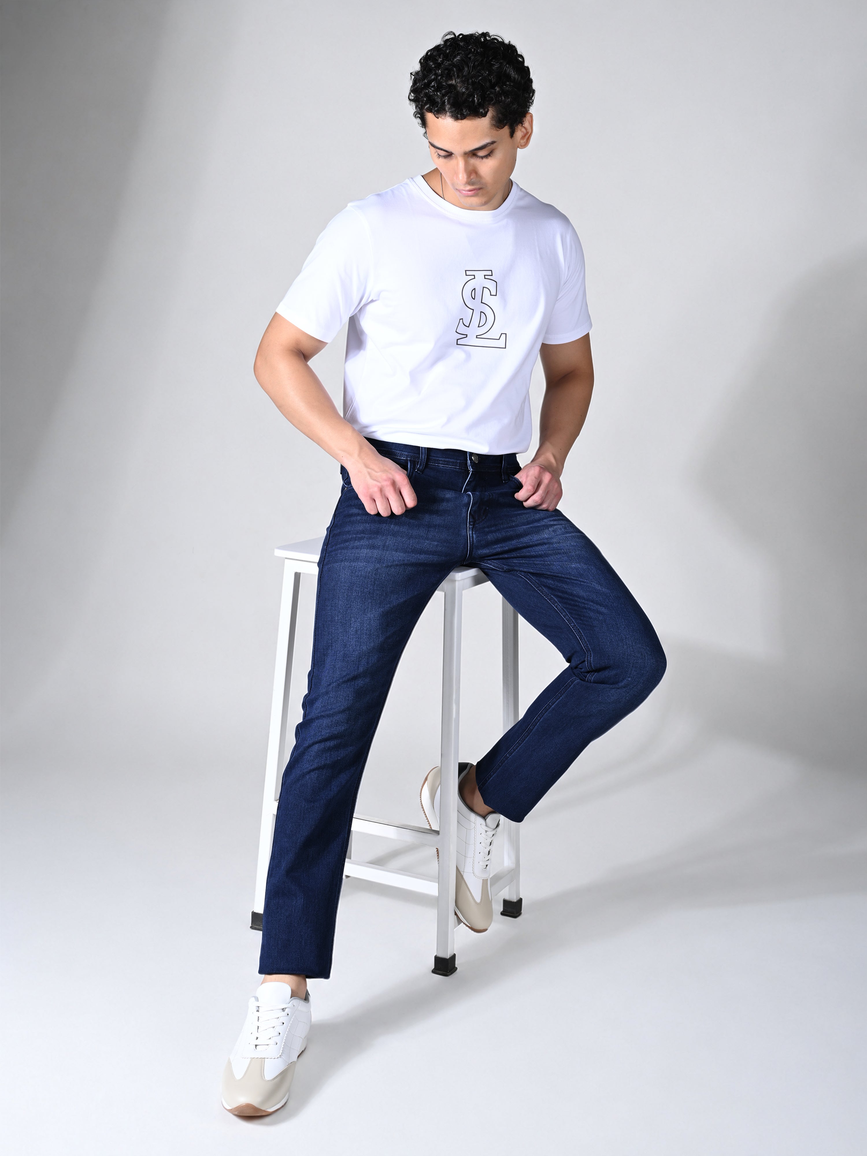 Signature Men's Dark Blue Slim Fit Mid Rise Jeans