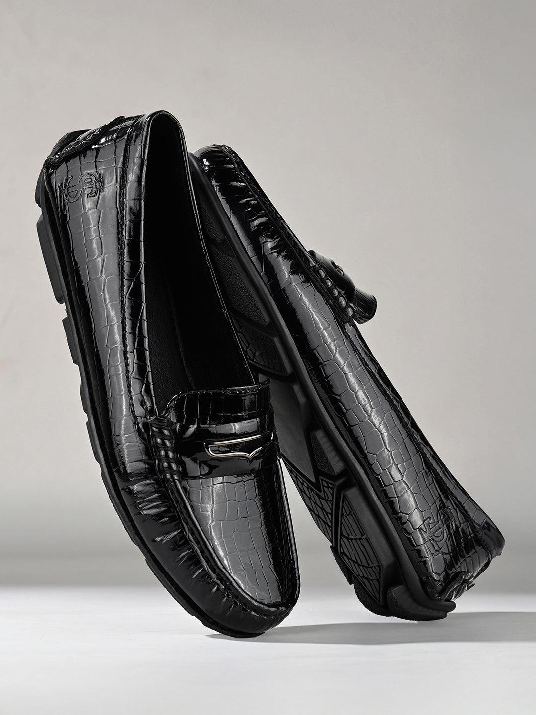 Women's Black Premium Textured Slip-On Casual Loafers