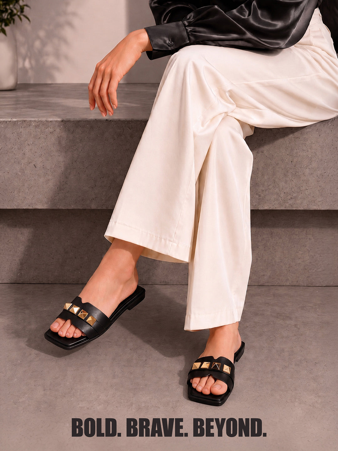 Women's Muse Black Elegant Flat Sandals