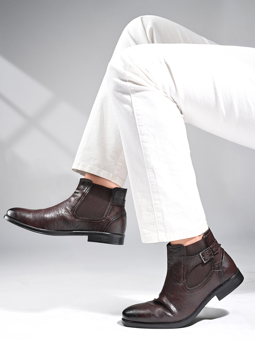 Brunette Brown Mid-Top Ankle Shrunken Chelsea Boots