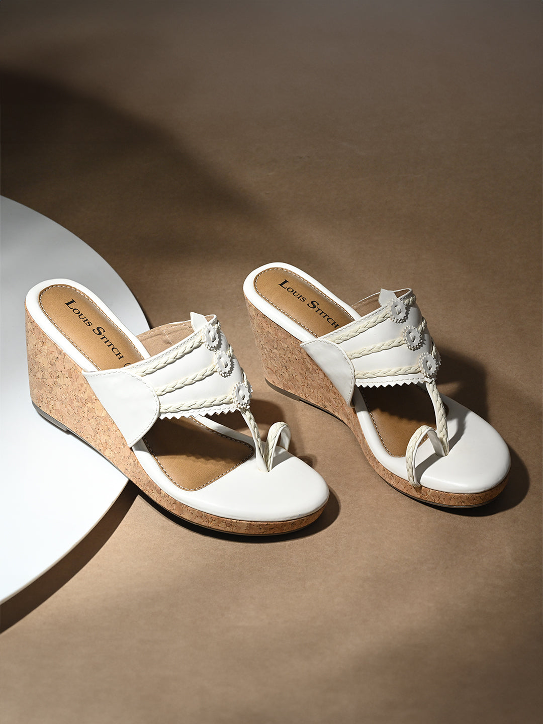 Women's White Toe Ring Wedge Heel Lightweight Sandals