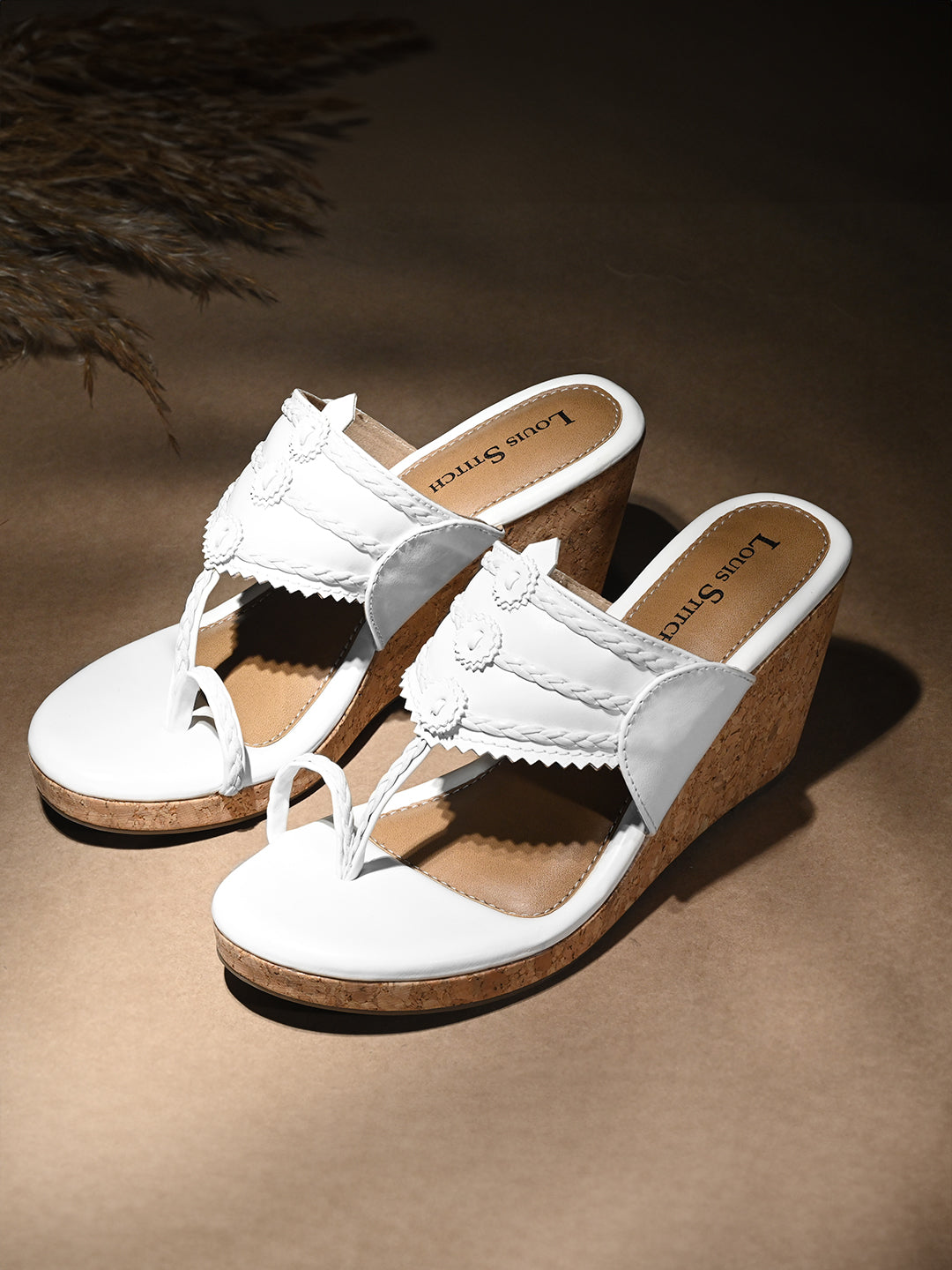 Women's White Toe Ring Wedge Heel Lightweight Sandals