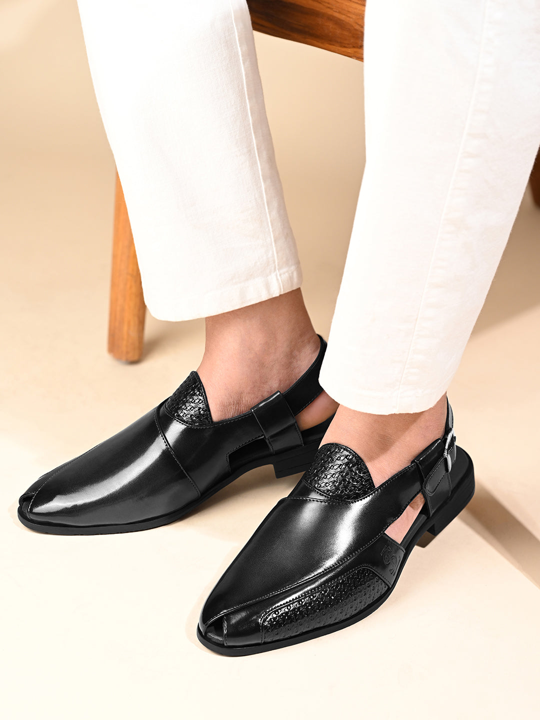 Jet Black Comfortable Ethnic Roman Sandals