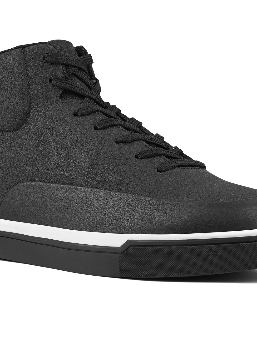 Midnight Black Comfortable Lace-Up Sneaker
