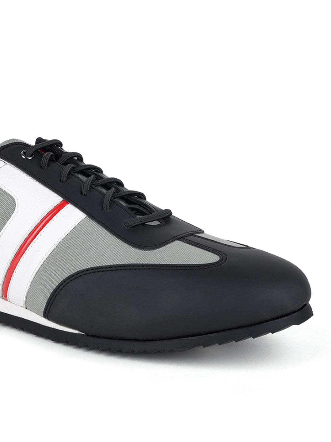 Egyptian Black Fashion Color Blocked Lace-Up Sneaker