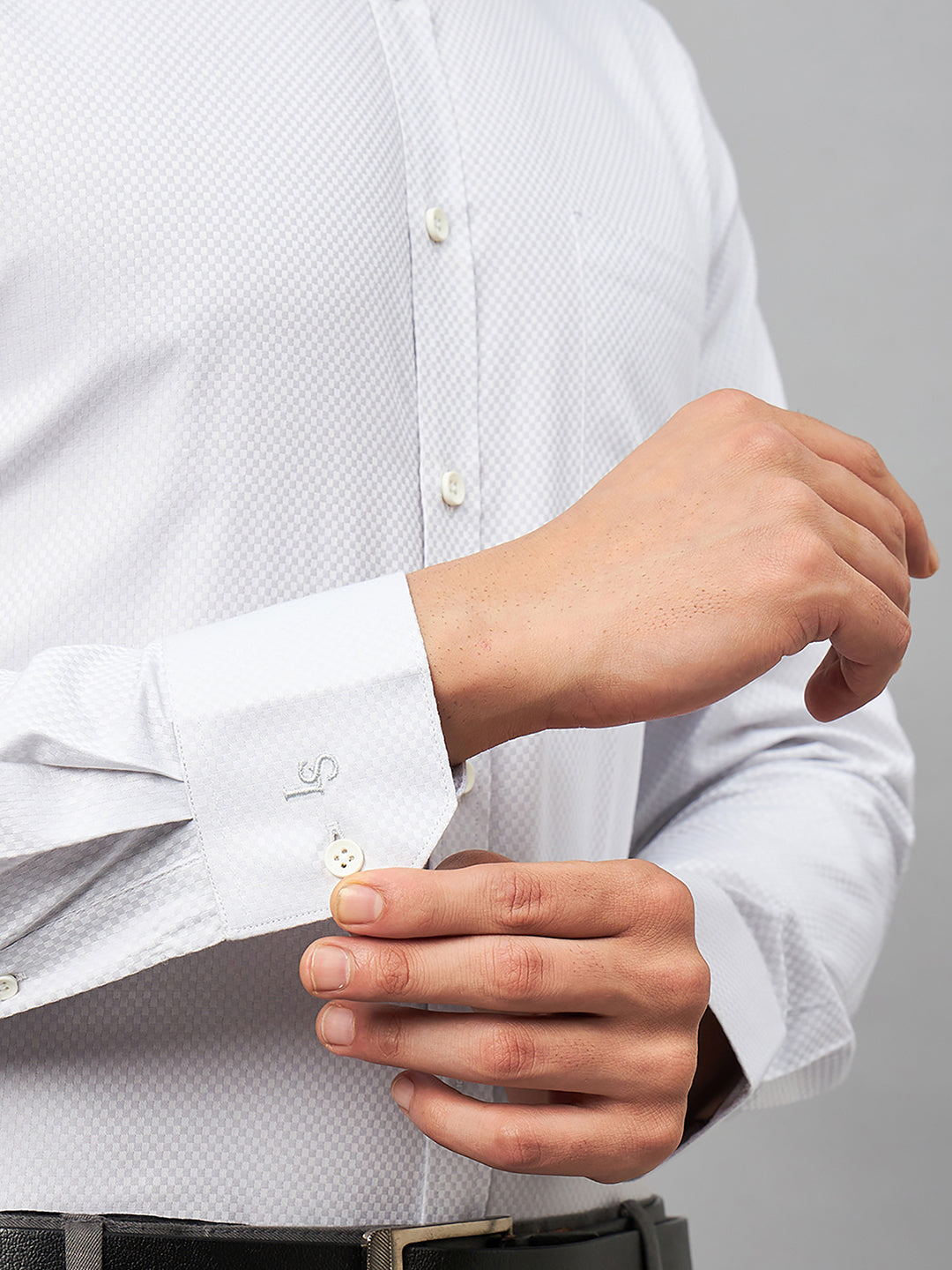 Regular Fit Formal Shirts For Men Perfectly Handfinished Collar & Cuffs