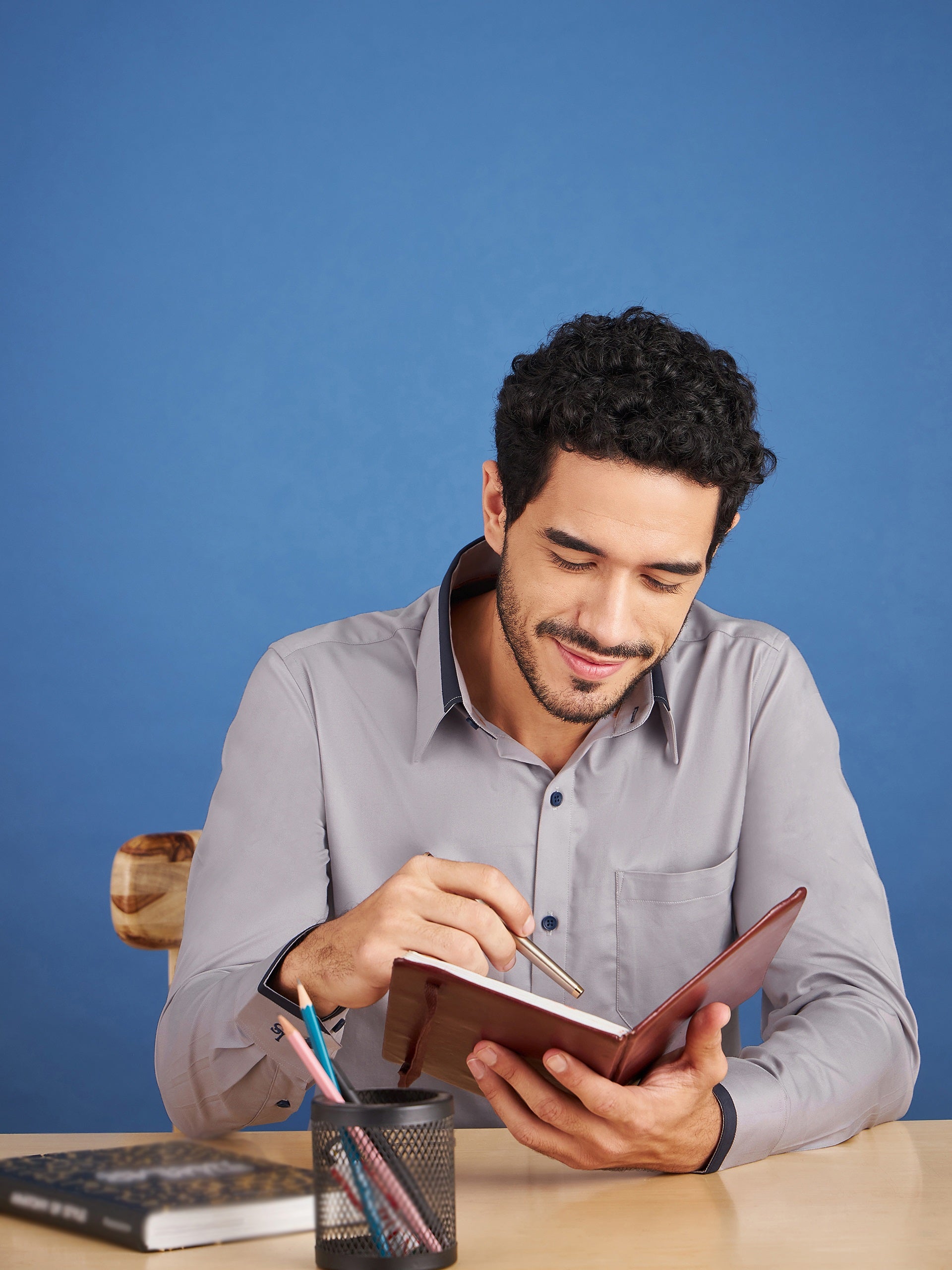 Regular Fit Formal Textured Grey Shirt For Men