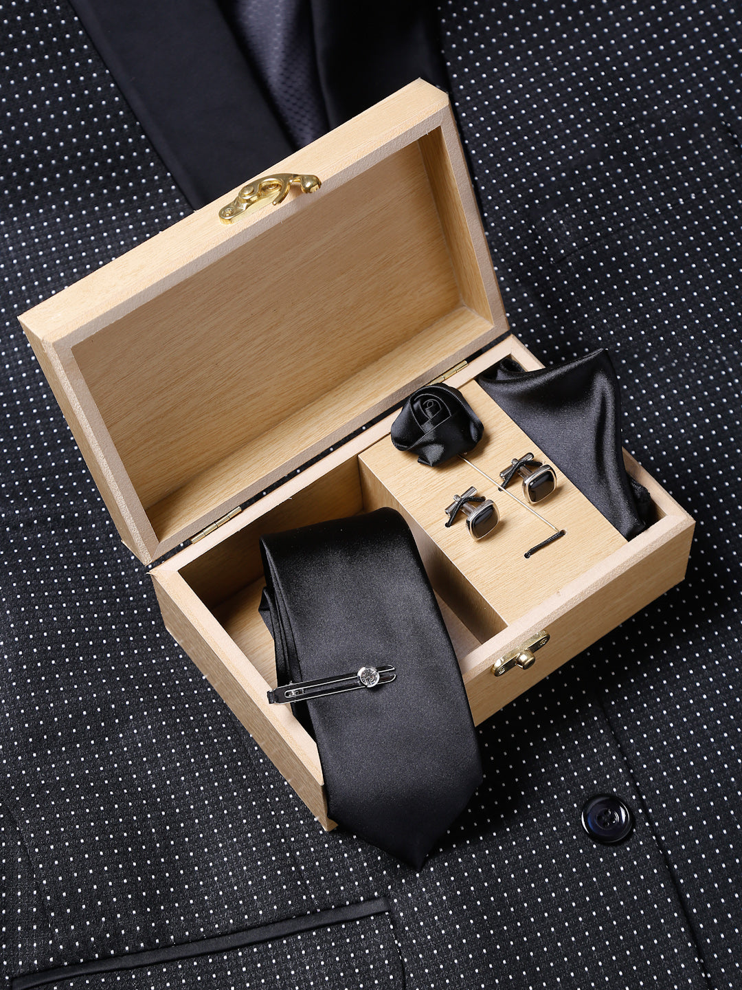 Black Luxury Italian Silk Necktie Set With Pocket Square Cufflinks Brooch Chrome Tie pin