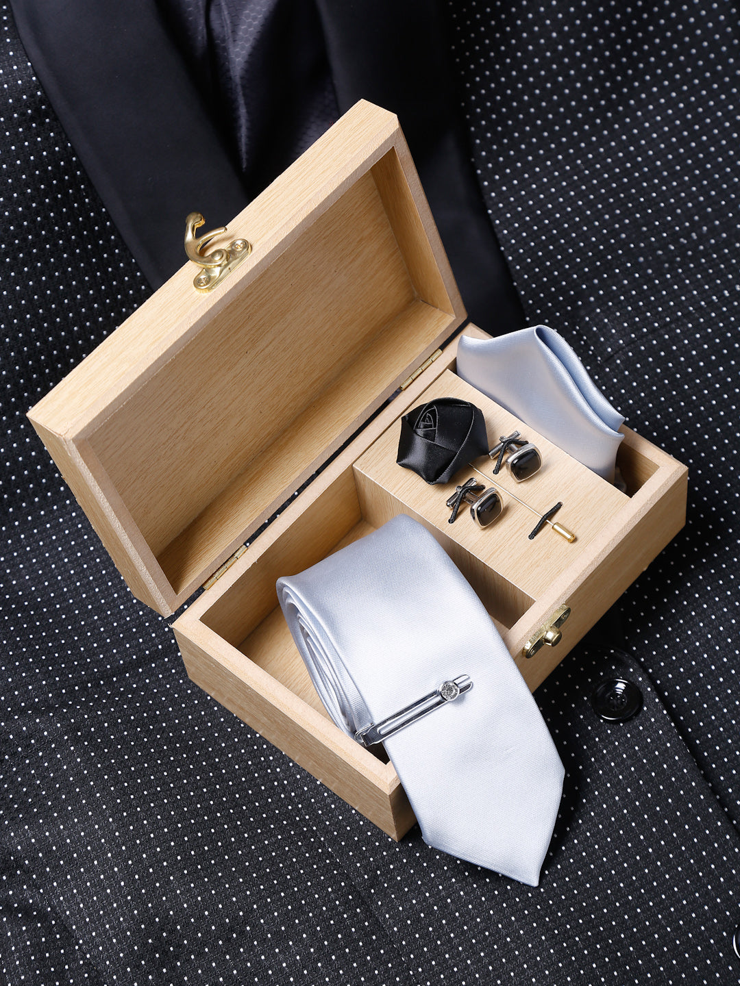 Silver Luxury Italian Silk Necktie Set With Pocket Square Cufflinks Brooch Chrome Tie pin