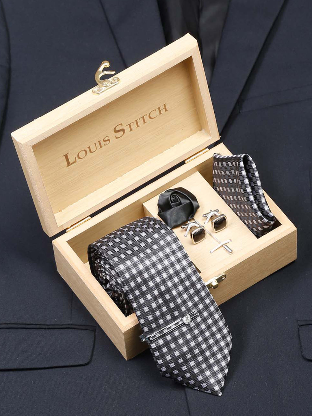 Checkerd Black Luxury Italian Silk Necktie Set With Pocket Square Cufflinks Brooch Chrome Tie pin