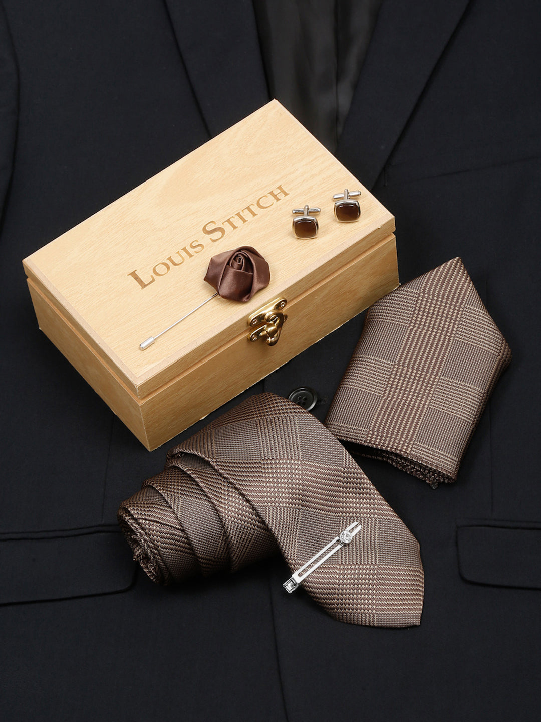 Maple Brown Italian Silk Necktie Set Pocket Square Chrome Tiepin cufflinks and Brooch