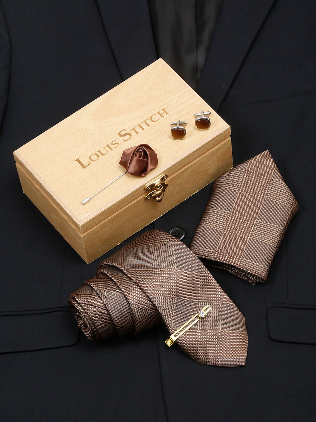 Maple Brown Italian Silk Necktie Set Pocket Square Golden Tiepin cufflinks and Brooch