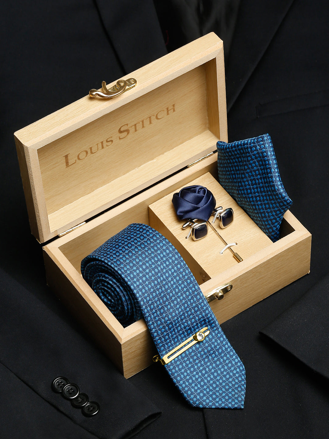 Polka Dotted Blue Luxury Italian Silk Necktie Set With Pocket Square Cufflinks Brooch Chrome Tie pin