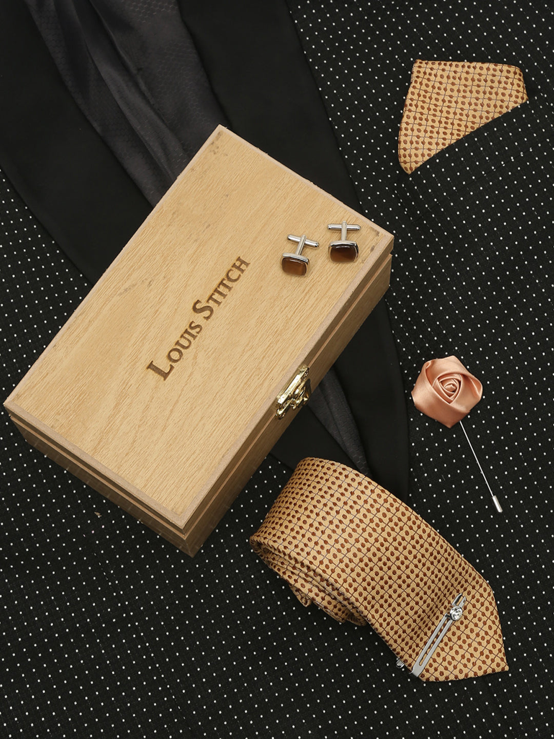 Cream Dotted Luxury Italian Silk Necktie Set With Pocket Square Cufflinks Brooch Chrome Tie pin