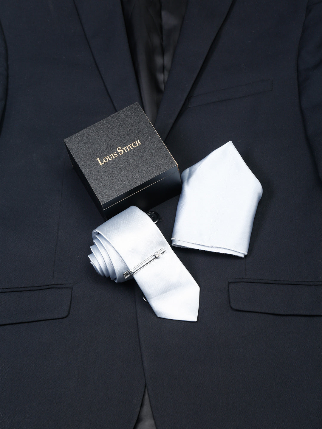 Royal Silver Luxury Italian Silk Necktie Set With Pocket Square Chrome Tie pin