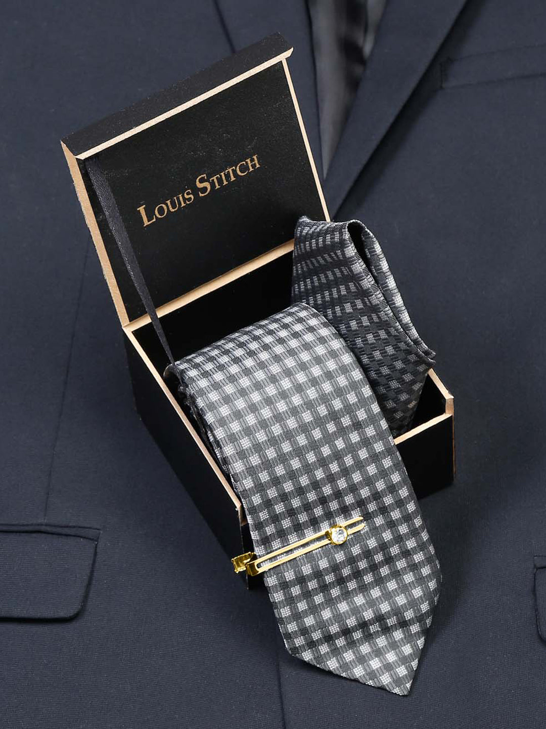 Checkerd Black Luxury Italian Silk Necktie Set With Pocket Square Gold Tie pin