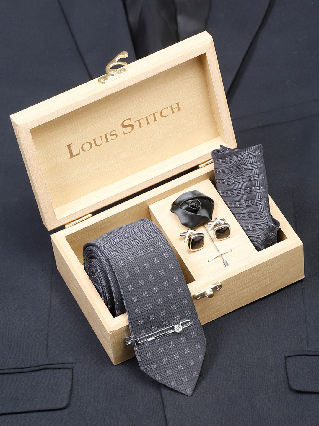 Grey Checkerd Luxury Italian Silk Necktie Set With Pocket Square Cufflinks Brooch Chrome Tie pin
