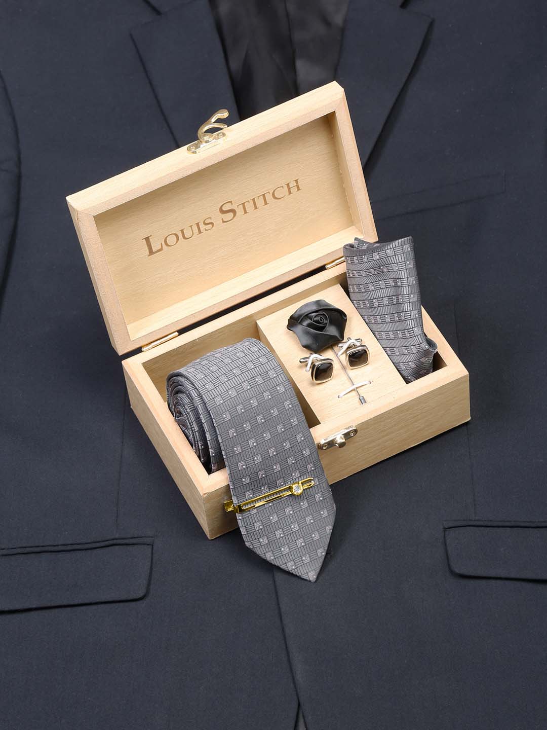 Grey Checkerd Luxury Italian Silk Necktie Set With Pocket Square Cufflinks Brooch Gold Tie pin