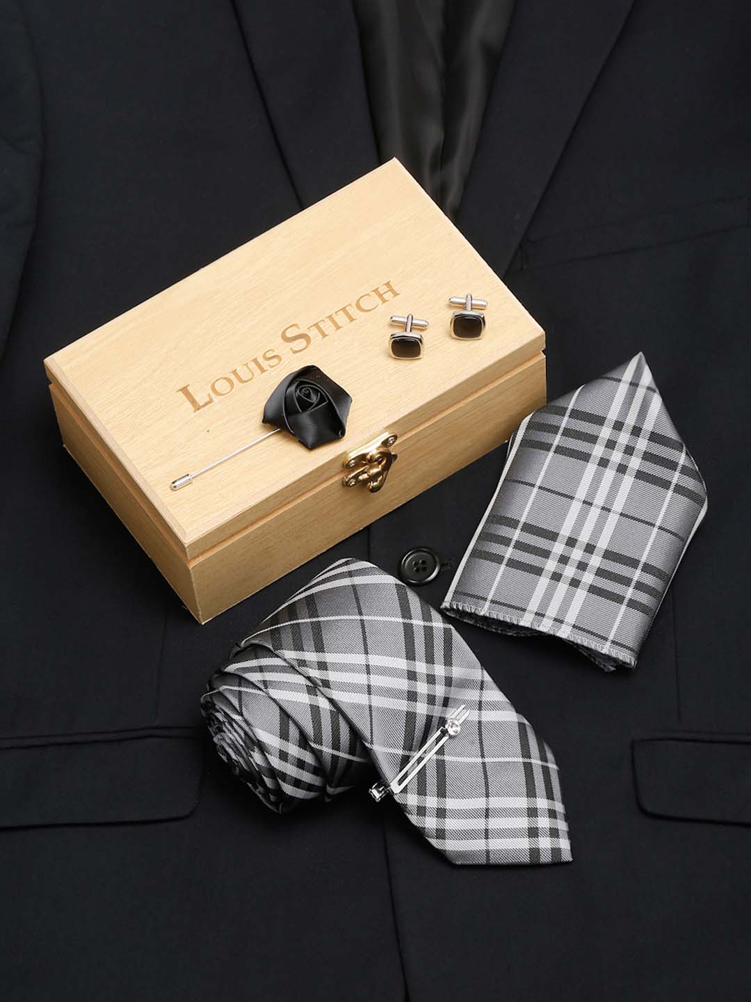 Steel Grey Italian Silk Necktie Set Pocket Square Chrome Tiepin cufflinks and Brooch