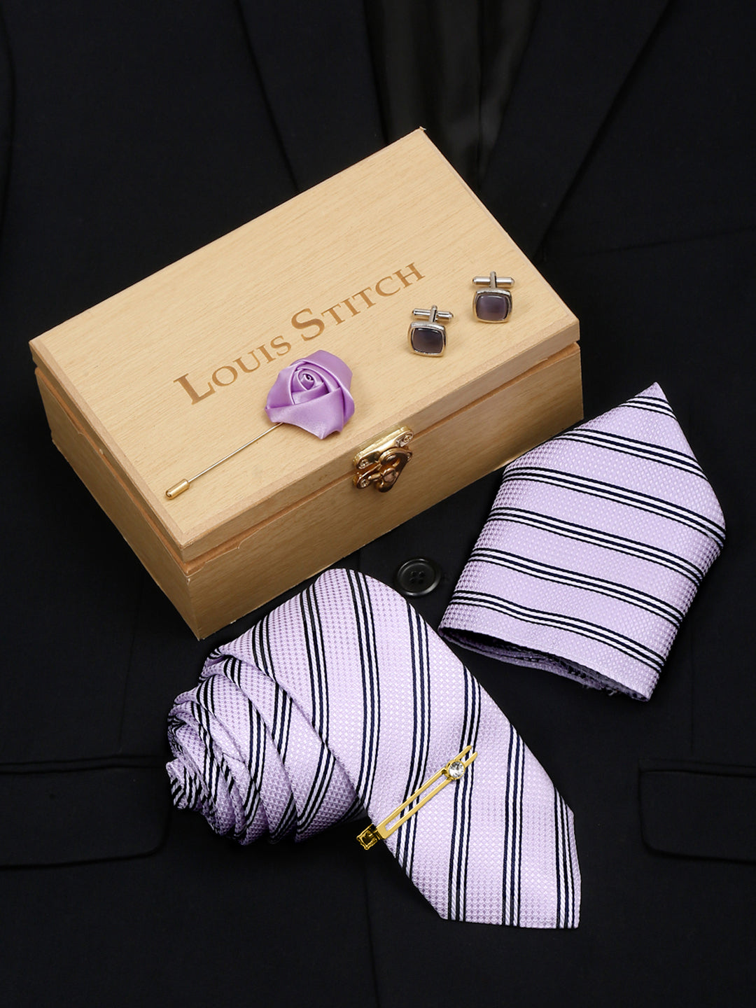 Lavender Italian Silk Necktie Set Pocket Square Golden Tiepin cufflinks and Brooch