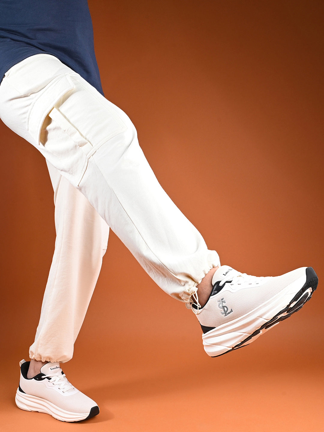 Canadian White Lightweight Athleisure Flyknit Sport Shoes