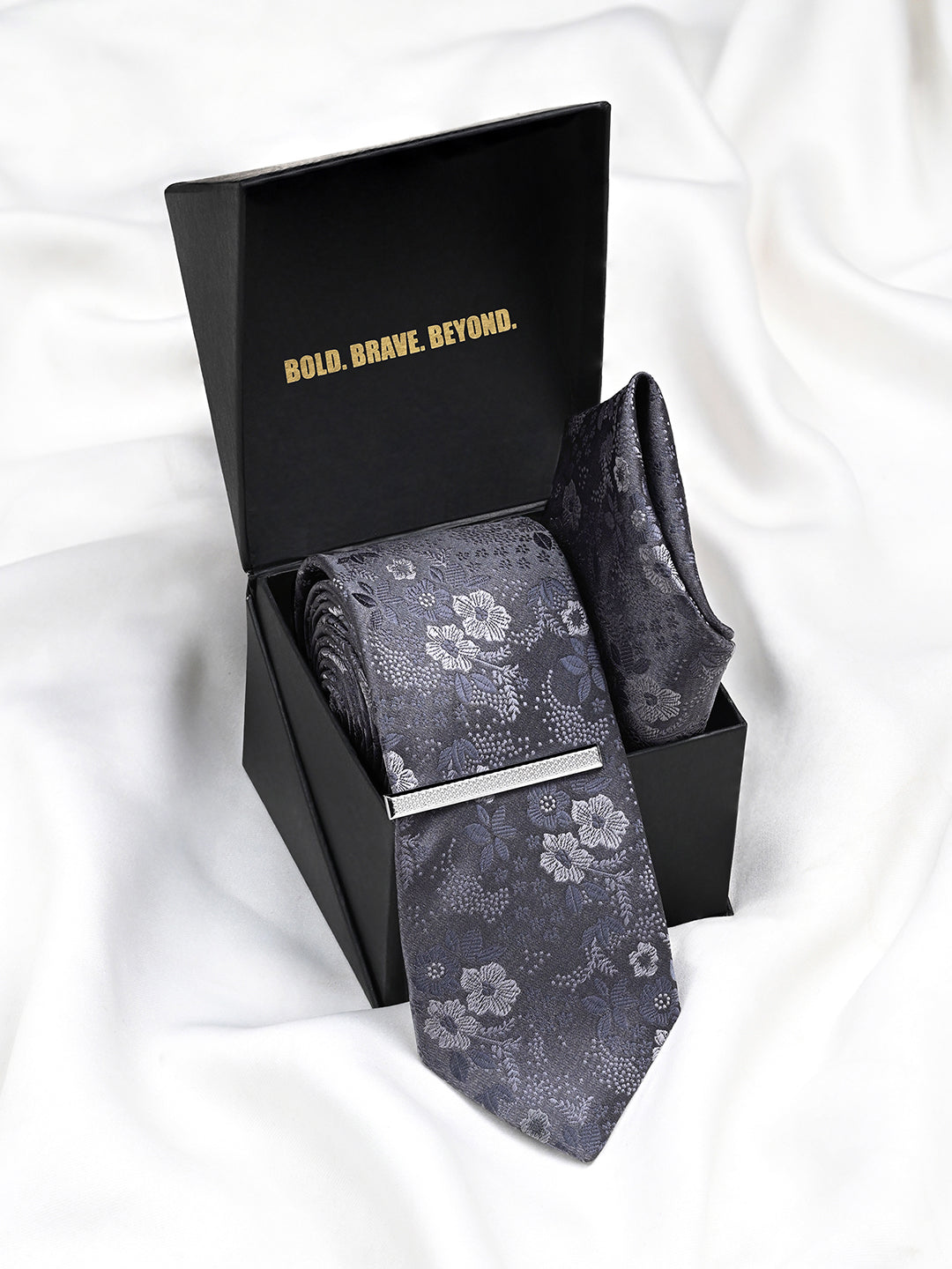 Floral Black Luxury Polyster Micro Fabric Necktie Set Pocket Square Chrome Tiepin