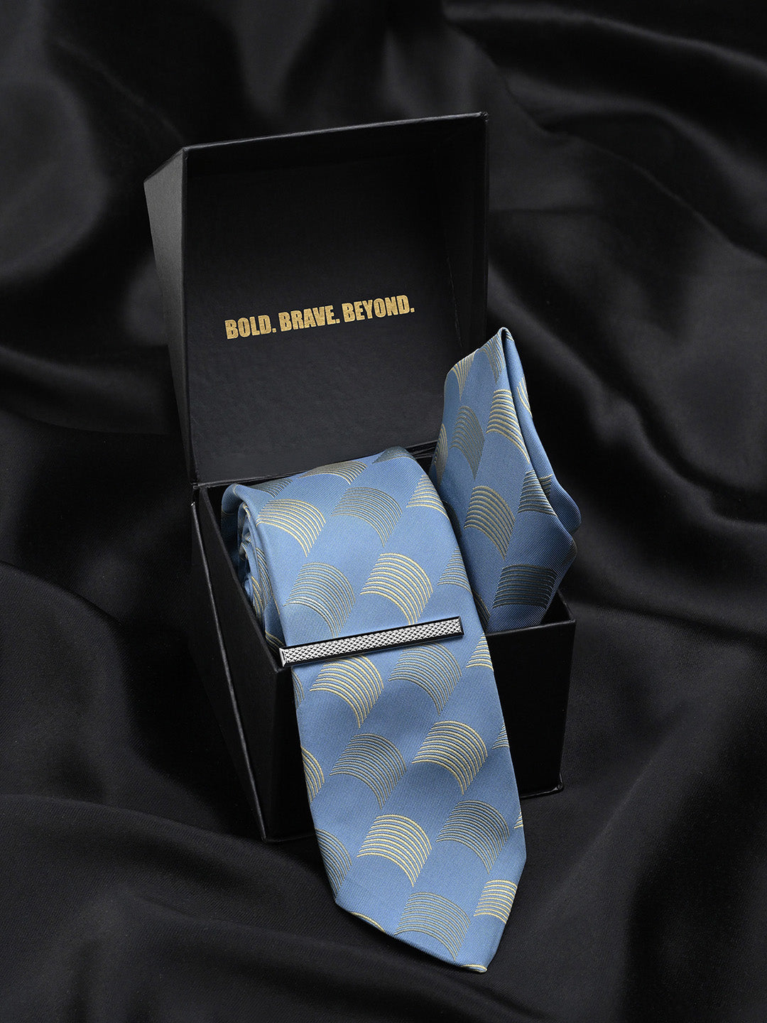 Aqua Blue Luxury Polyster Micro Fabric Necktie Set Pocket Square Chrome Tiepin