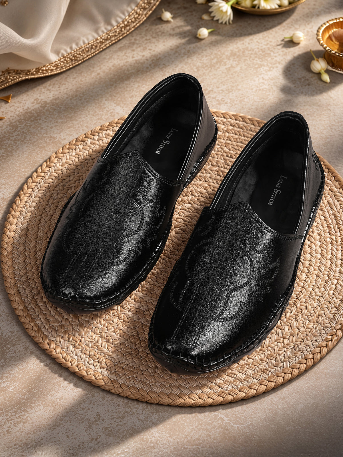 Jet Black Ethnic Slip-On Texture Nagra Juti and Mojari
