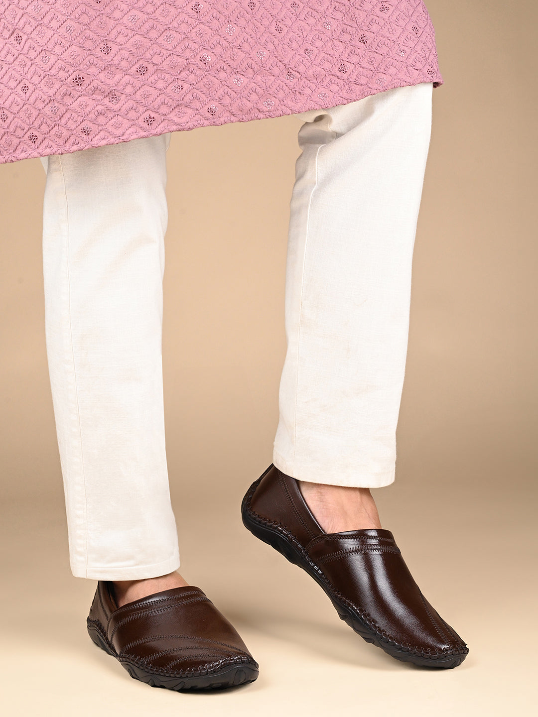 Brunette Brown Genuine Leather Ultra Lightweight Nagra Jutis and Mojaris