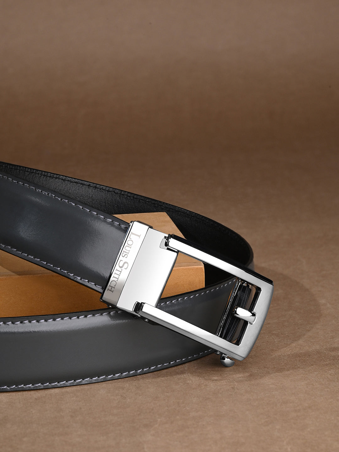 Premium VT Leather Men's Chrome Buckle Auto Lock Belt