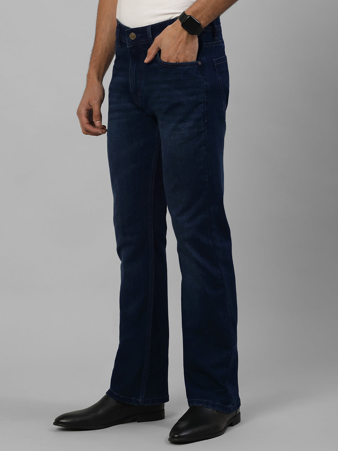 Men’s Navy Mid Rise Light Faded Bootcut Fit Jeans